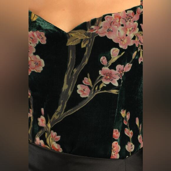 Lulus Luxe Romance Emerald Velvet Floral Burnout Long Sleeve Bodysuit - Picture 6 of 8